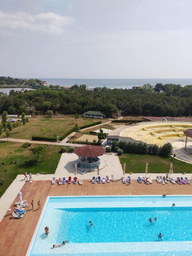 Blaxy Resort Stefi Cu Acces La Piscine Gratuit Douăzeci şi Trei August Exterior foto