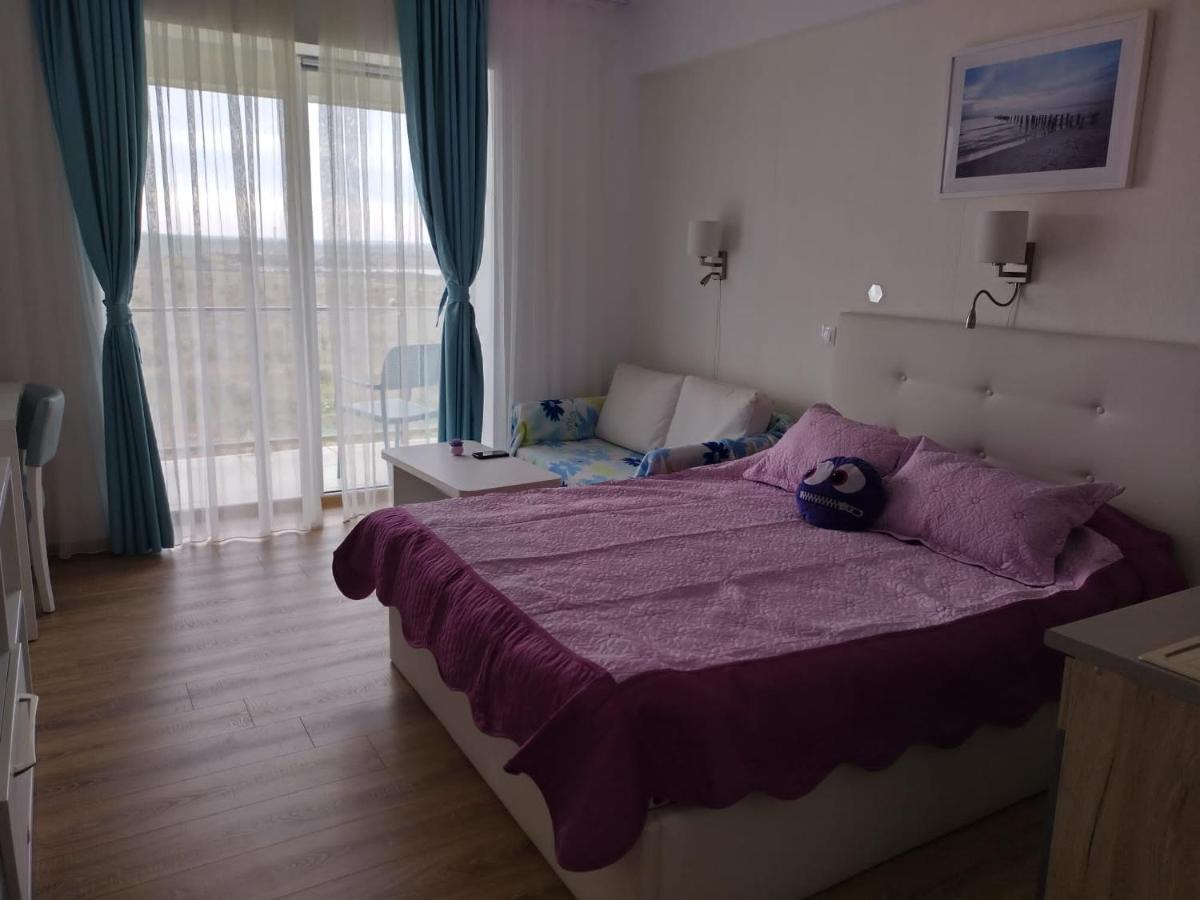 Blaxy Resort Stefi Cu Acces La Piscine Gratuit Douăzeci şi Trei August Exterior foto