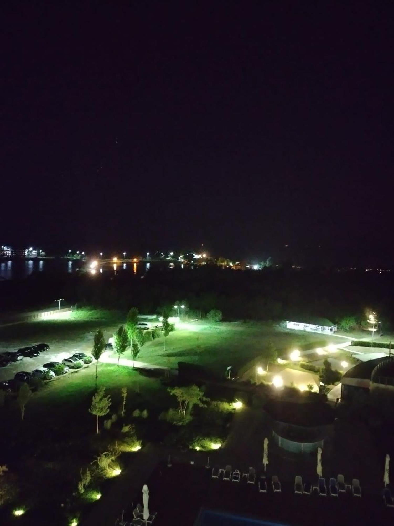 Blaxy Resort Stefi Cu Acces La Piscine Gratuit Douăzeci şi Trei August Exterior foto